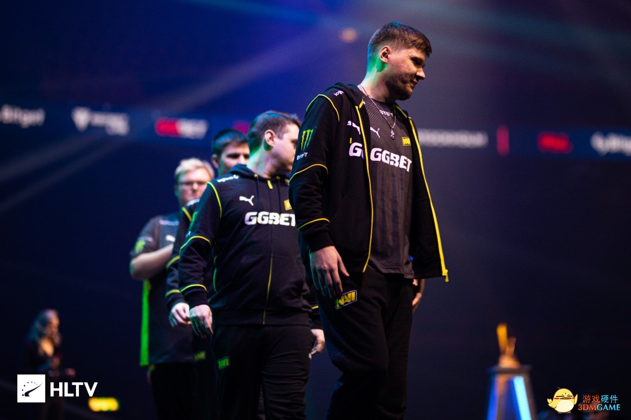 英雄的身影 英雄的身影