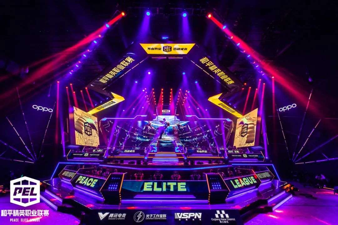 和现场的氛 和现场的氛